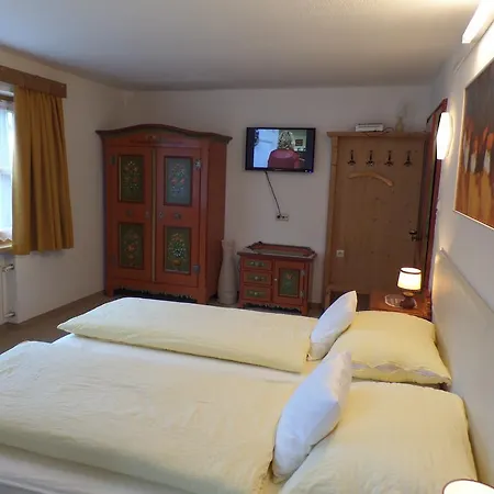 Sonnenberg Konukevi 3*