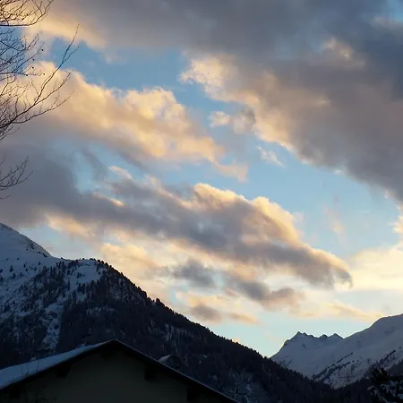 Sonnenberg Konukevi Sankt Anton am Arlberg