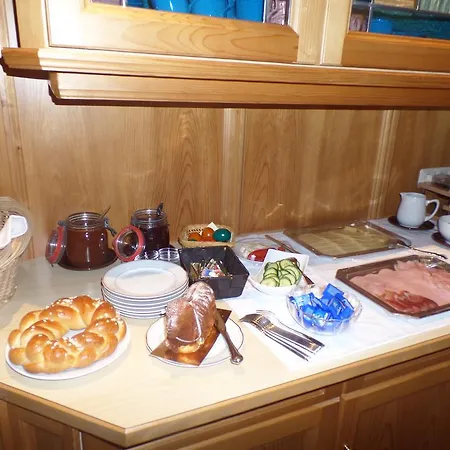 Гостевой дом Sonnenberg Санкт-Антон-ам-Арльберг